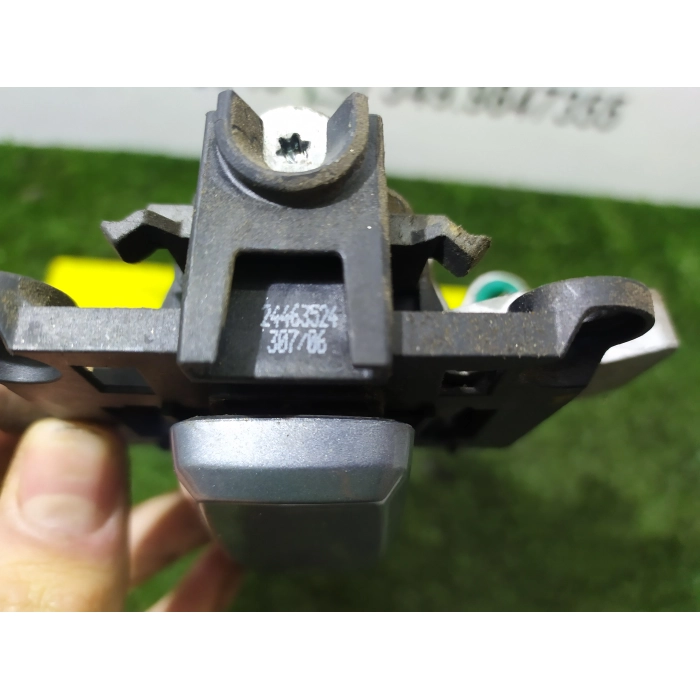 MANIGLIA ESTERNA PORTA ANTERIORE ANT LATO DESTRO DX 3P OPEL CORSA D (2006\2014)