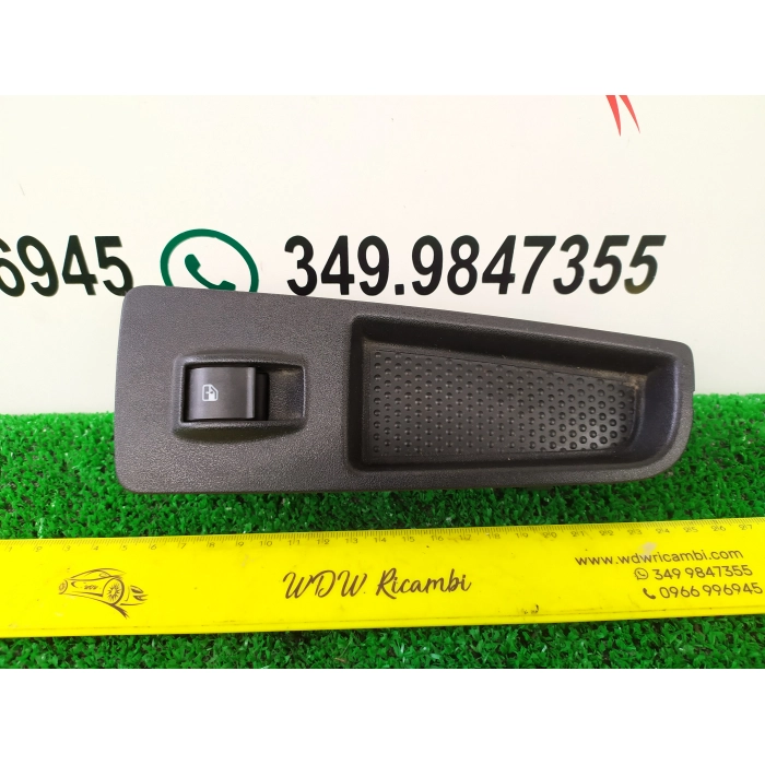 735380448 PULSANTE PULSANTIERA ALZAVETRO PORTA ANTERIORE DESTRO DX FIAT BRAVO 1.9 (2007\2014) 2007