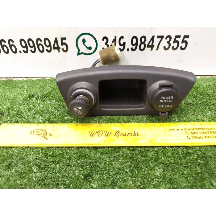 201003205 MASCHERINA RIVESTIMENTO ACCENDISIGARI POWER OUTLET KIA RIO 1.5 (2005\2011) 2007