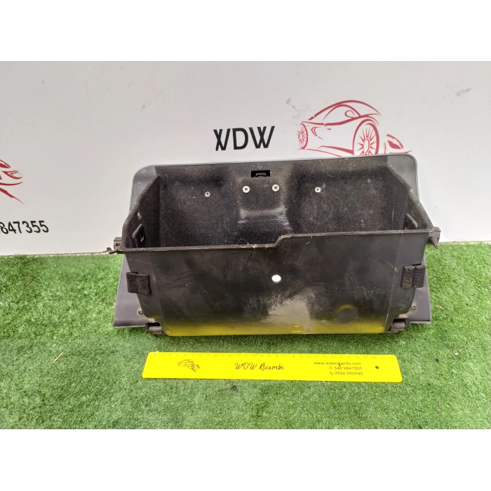 CASSETTO VANO PORTAOGGETTI HYUNDAI TERRACAN 2.9 CRDI 120KW 163CV (2001\2007) 2004
