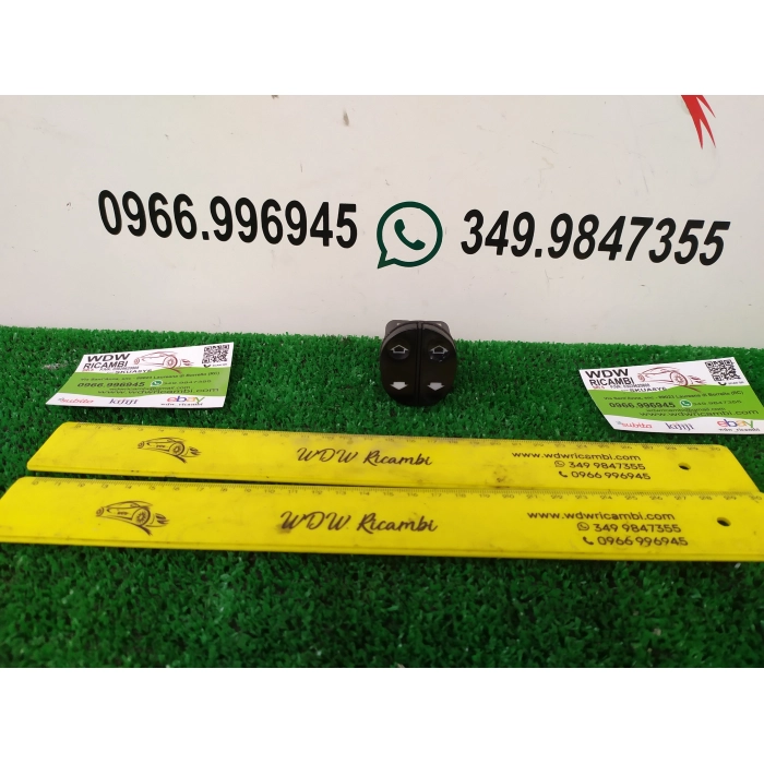 PULSANTE INTERRUTTORE ALZAVETRO ANTERIORE SINISTRO SX FORD FIESTA 1.2 (1995\2002) 2000