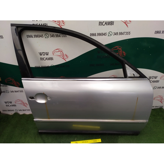 PORTIERA PORTA SPORTELLO ANTERIORE DESTRO DX VOLKSWAGEN PASSAT (3B) BERLINA