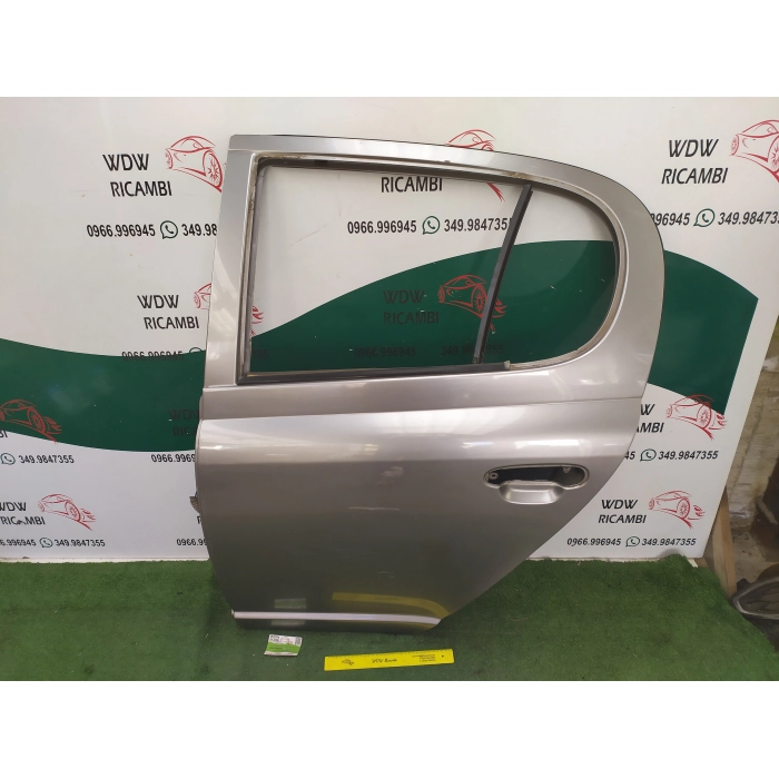 PORTA PORTIERA SPORTELLO LATO POSTERIORE SINISTRO SX TOYOTA YARIS (XP10) 1.0 (1999\2005) 1999