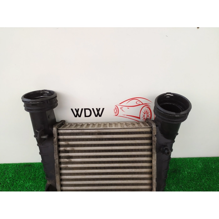 8D0145805C RADIATORE INTERCOOLER MOTORE SKODA SUPERB 1.9 TDI (2001\2008) 2002