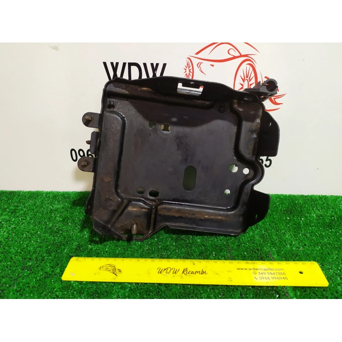 SUPPORTO ALLOGGIO CASSETTO BATTERIA LANCIA YPSILON Y 1.4 (2003\2011) 2007
