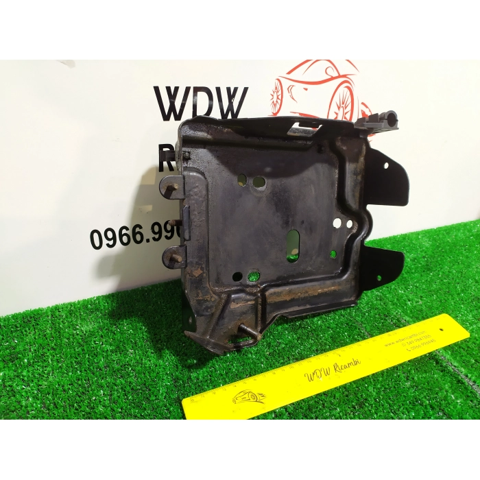 SUPPORTO ALLOGGIO CASSETTO BATTERIA LANCIA YPSILON Y 1.4 (2003\2011) 2007