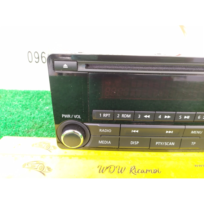 8701A689 RADIO AUTORADIO LETTORE CD MITSUBISHI ASX RESTYLING DEL 2014 IN POI >