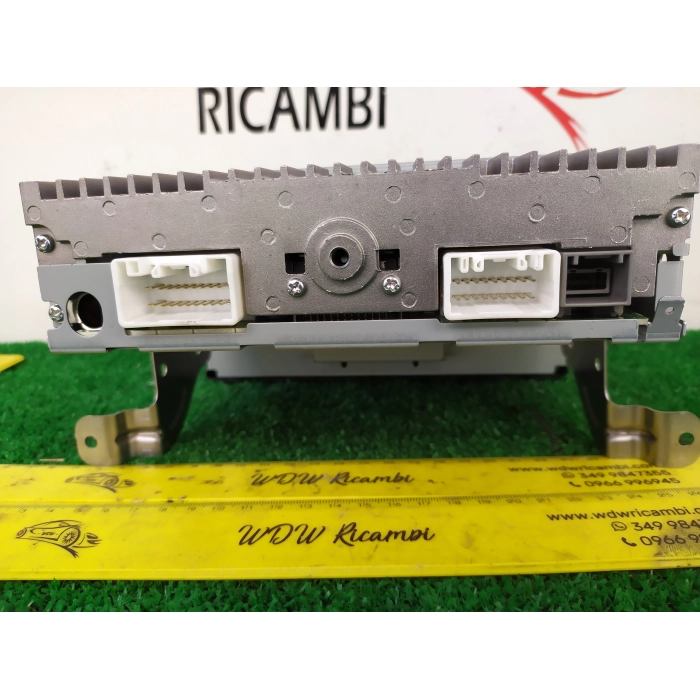 8701A689 RADIO AUTORADIO LETTORE CD MITSUBISHI ASX RESTYLING DEL 2014 IN POI >