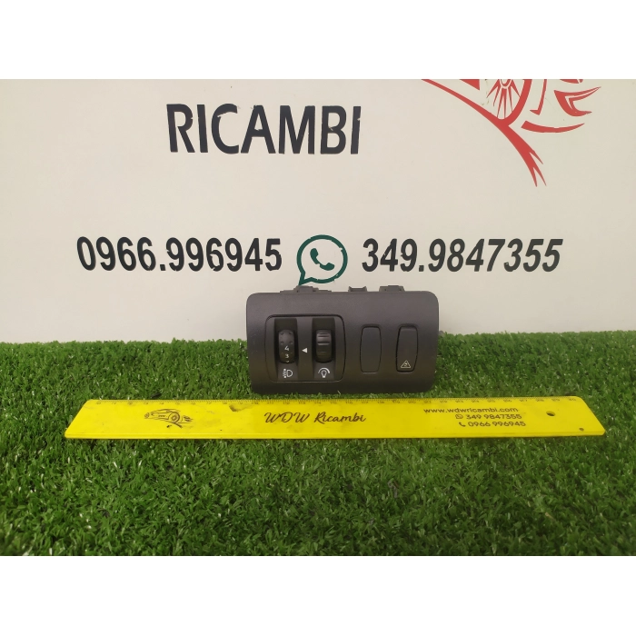 8200407756 PULSANTE PULSANTI INTERRUTTORE COMANDO LUCE LUCI RENAULT CLIO 1.5 SPORTOUR (2007\2013) 2011