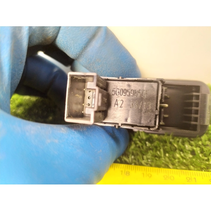 5G0959855F PULSANTE ALZAVETRO PORTA POSTERIORE SINISTRO SX VW GOLF VII 7 1.6 TDI (2012\2019)