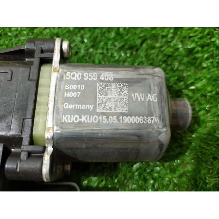 5q0959408 MOTORINO ALZAVETRO POSTERIORE POST DESTRO DX VOLKSWAGEN T-ROC