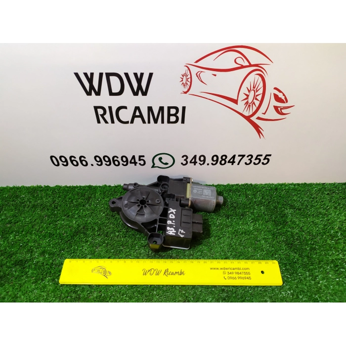 5Q0959812D MOTORINO ALZAVETRO POSTERIORE DESTRO DX VW T-ROC - AUDI A3 8V
