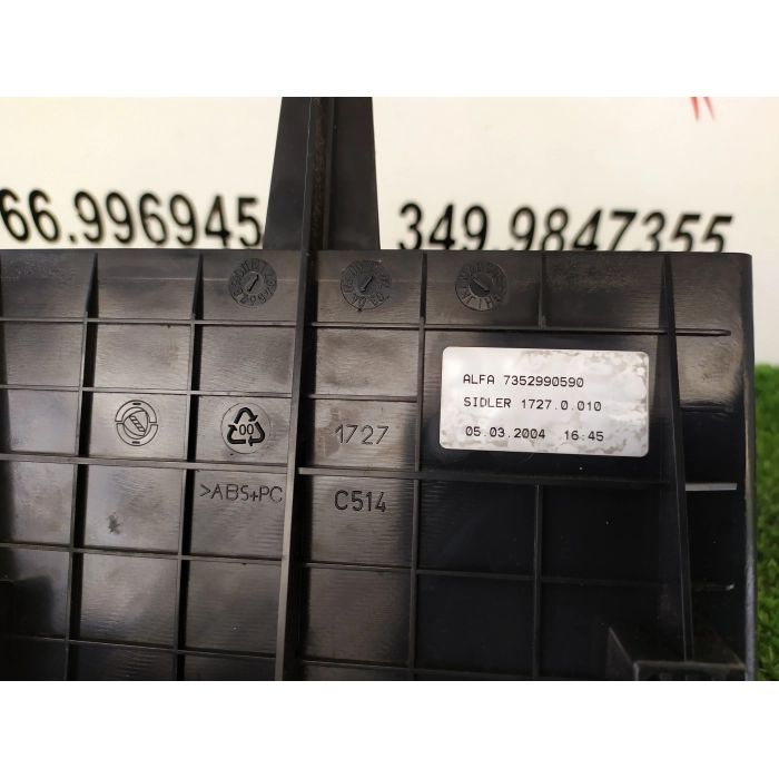 CASSETTO VANO PORTAOGGETTI PORTABICCHIERI ALFA ROMEO 147 1.9 115CV (2000\2010) 2004