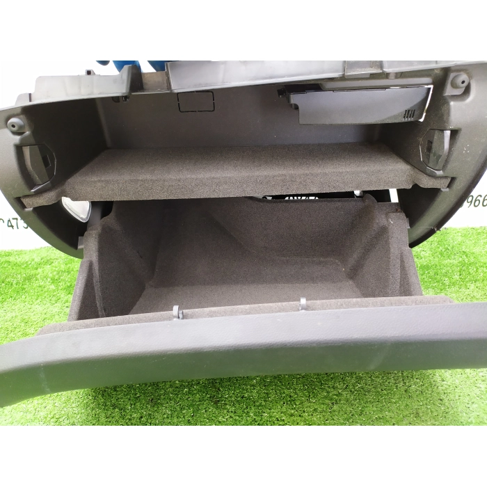JC2012659 CASSETTO PORTAOGGETTI CRUSCOTTO LATO DESTRO MERCEDES CLASSE B W246 (2011\2018)