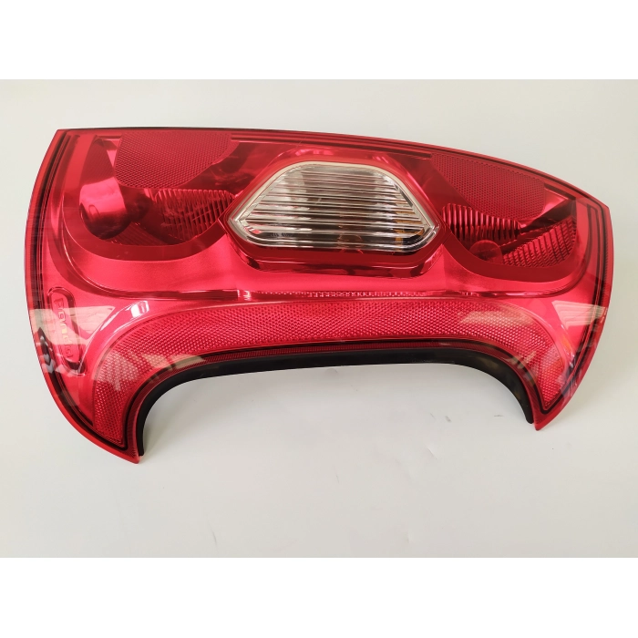 51843642 FANALE STOP USATO POSTERIORE DESTRO DX USATO FIAT PANDA (312\319) (DAL 2012 IN POI >)