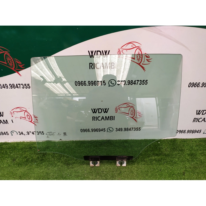 VETRO CRISTALLO USATO PORTA POSTERIORE SINISTRO SX JEEP COMPASS 2.0 CRD 4X4 (DAL 2016 IN POI >)