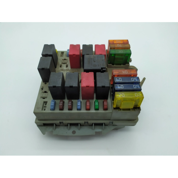 46835603 CENTRALINA SCATOLA PORTA FUSIBILI PORTAFUSIBILI USATO FIAT PUNTO (188) 1.3 MTJ 2005