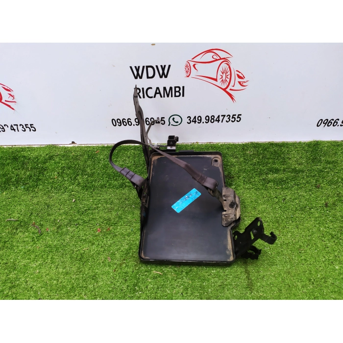 68370874AA STAFFA SUPPORTO BATTERIA PORTABATTERIA JEEP COMPASS 1.6 2016>