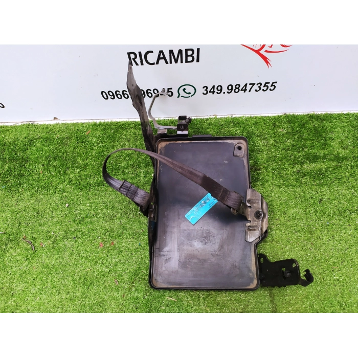 68370874AA STAFFA SUPPORTO BATTERIA PORTABATTERIA JEEP COMPASS 1.6 2016>
