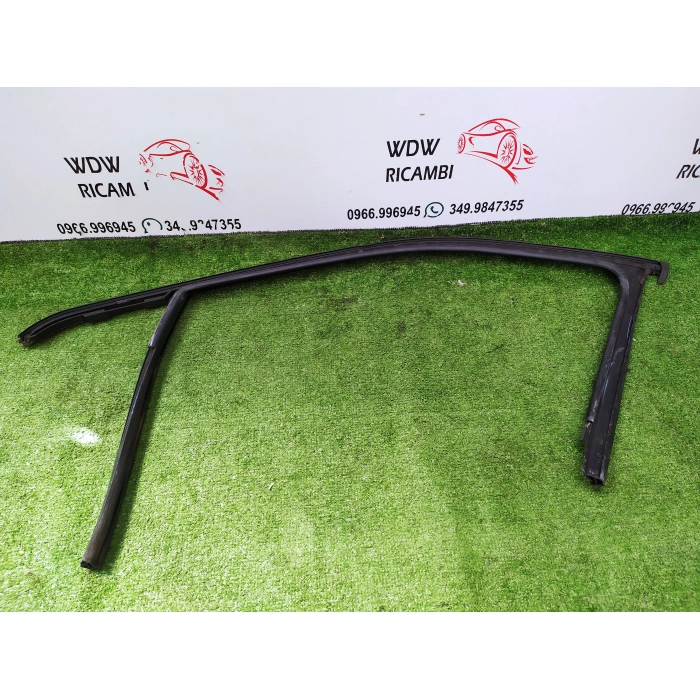 GUARNIZIONE CROMATA USATO PORTA ANTERIORE DESTRO DX JEEP COMPASS 2.0 CRD 4X4 (DAL 2016 IN POI >)