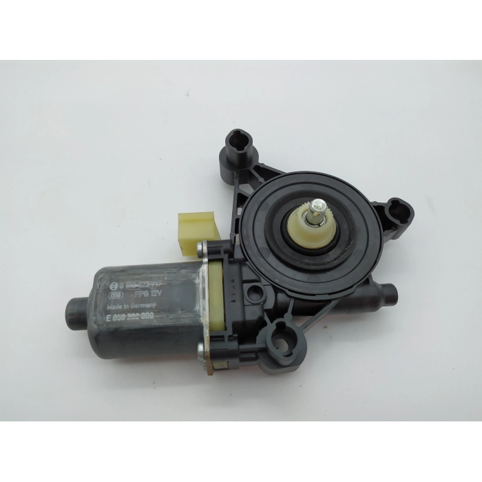 5Q0959801B MOTORINO ALZAVETRO USATO PORTA ANTERIORE SINISTRO SX VW GOLF VII 7 1.6 TDI (2012\2019)