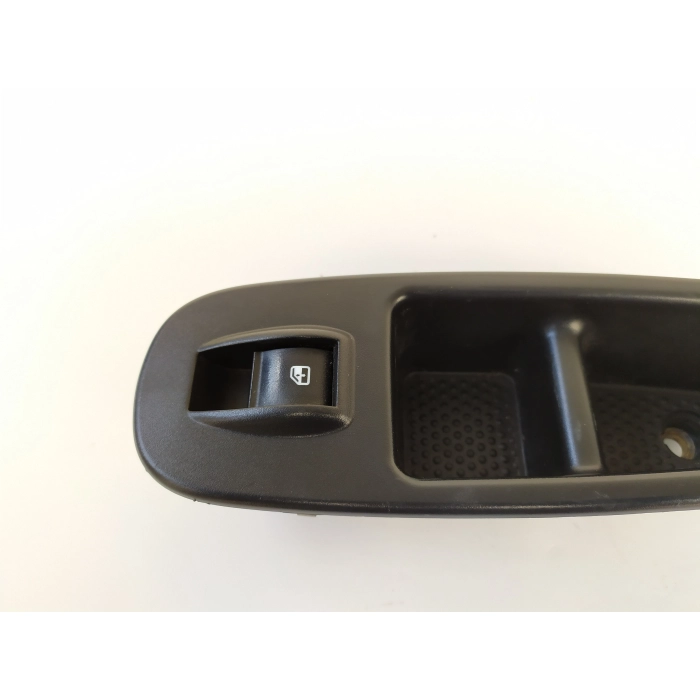 735521260 PULSANTIERA ALZAVETRO PORTA ANTERIORE DESTRO DX USATO FIAT 500L 1.3 MTJ (DAL 2012 IN POI >)
