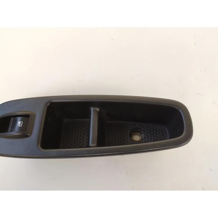 735521260 PULSANTIERA ALZAVETRO PORTA ANTERIORE DESTRO DX USATO FIAT 500L 1.3 MTJ (DAL 2012 IN POI >)
