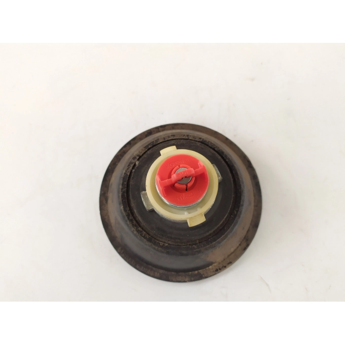 TAPPO CON CHIAVE CARBURANTE BENZINA USATO PEUGEOT 106 1.0 (1991\1996) 1996