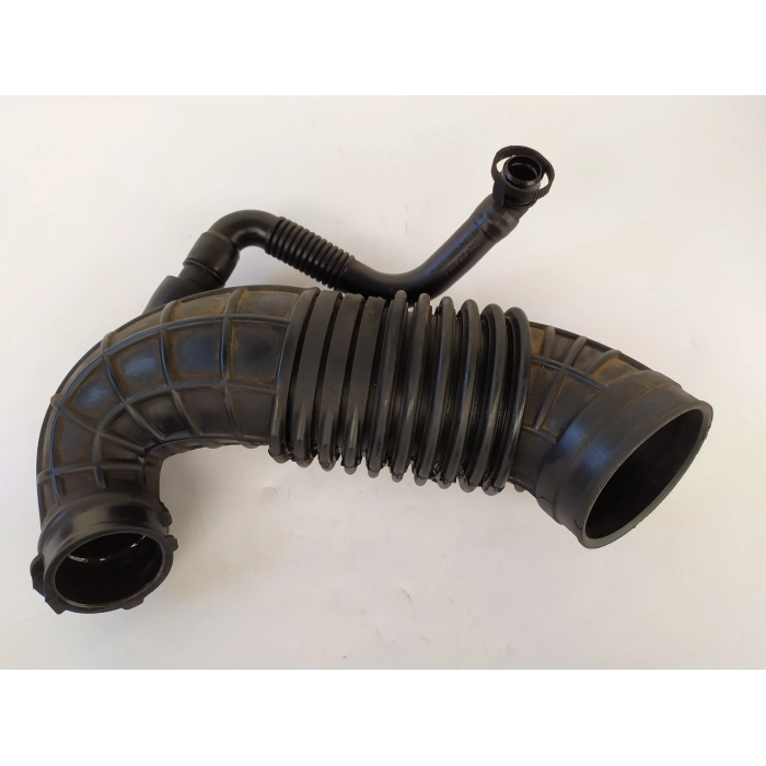 8E0129615Q TUBO MANICOTTO ASPIRAZIONE USATO AUDI A4 (B7) AVANT 2.0 TDI (2004\2009) 2007