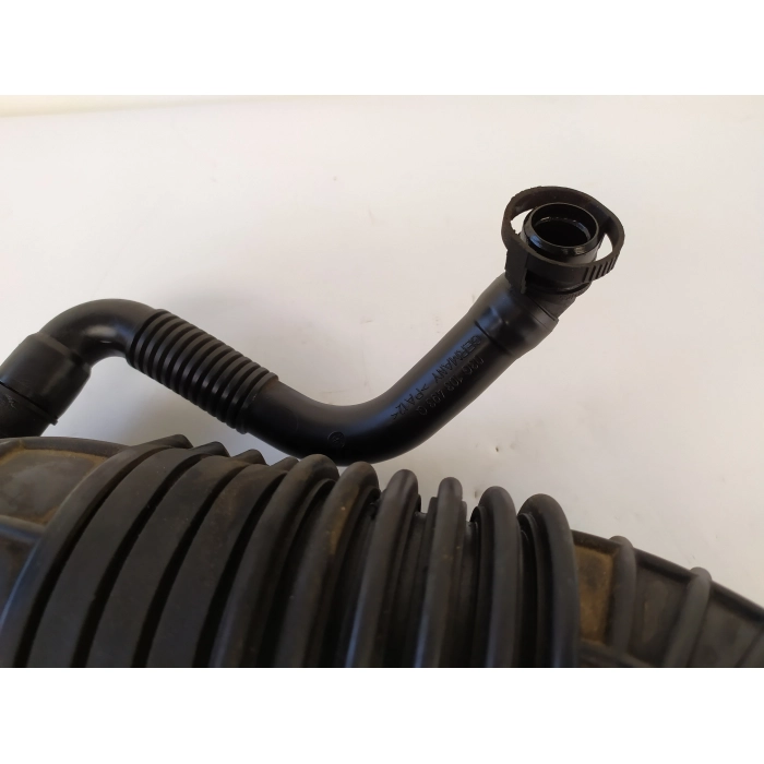 8E0129615Q TUBO MANICOTTO ASPIRAZIONE USATO AUDI A4 (B7) AVANT 2.0 TDI (2004\2009) 2007