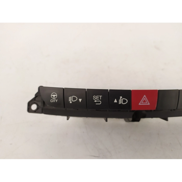 735571360 PULSANTIERA COMANDI CENTRALE USATO FIAT 500L 1.3 MTJ (DAL 2012 IN POI >)