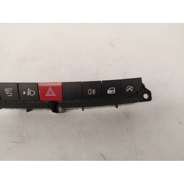 735571360 PULSANTIERA COMANDI CENTRALE USATO FIAT 500L 1.3 MTJ (DAL 2012 IN POI >)