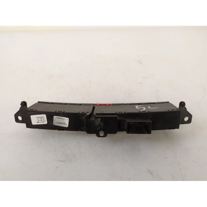 735571360 PULSANTIERA COMANDI CENTRALE USATO FIAT 500L 1.3 MTJ (DAL 2012 IN POI >)