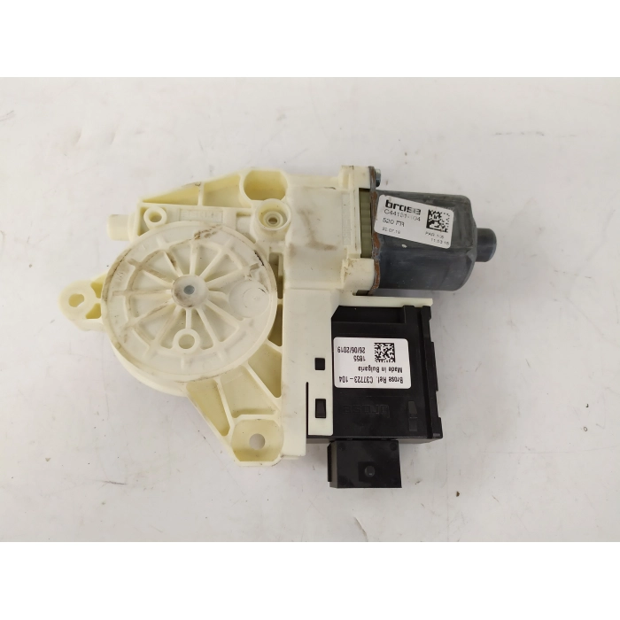 C44131-104 MOTORINO ALZAVETRO ANTERIORE DESTRO DX USATO JEEP RENEGADE (BU) 1.6 CRD (DAL 2014 IN POI >)