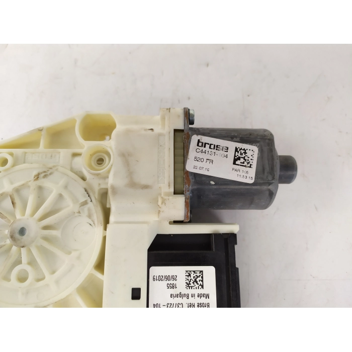 C44131-104 MOTORINO ALZAVETRO ANTERIORE DESTRO DX USATO JEEP RENEGADE (BU) 1.6 CRD (DAL 2014 IN POI >)