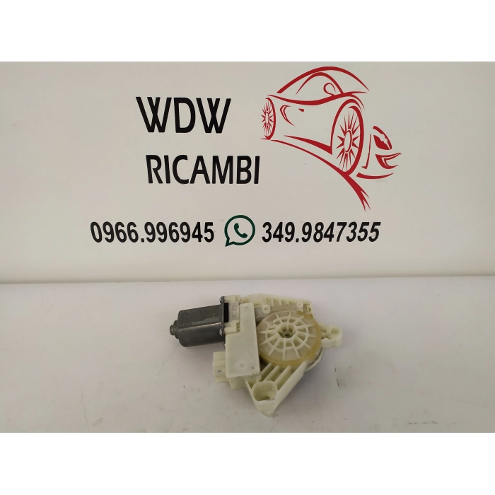 A2059060113 MOTORINO ALZAVETRO ANTERIORE DESTRO DX USATO MERCEDES CLASSE C W205 (2014\2021)