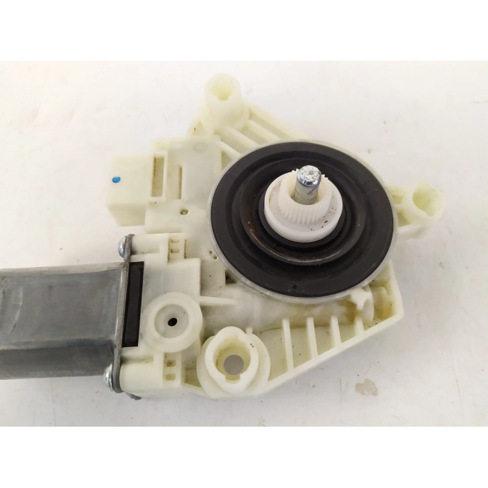 A2059060113 MOTORINO ALZAVETRO ANTERIORE DESTRO DX USATO MERCEDES CLASSE C W205 (2014\2021)