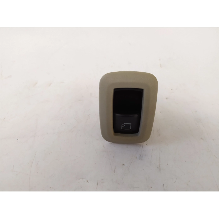 A2518200510 PULSANTE ALZAVETRO POSTERIORE DESTRO DX USATO MERCEDES CLASSE A (W169) A180