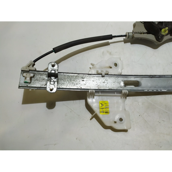 83460-H8000 ALZAVETRO ELETTRICO USATO PORTA POSTERIORE DESTRO DX KIA STONIC (DAL 2017 IN POI >)