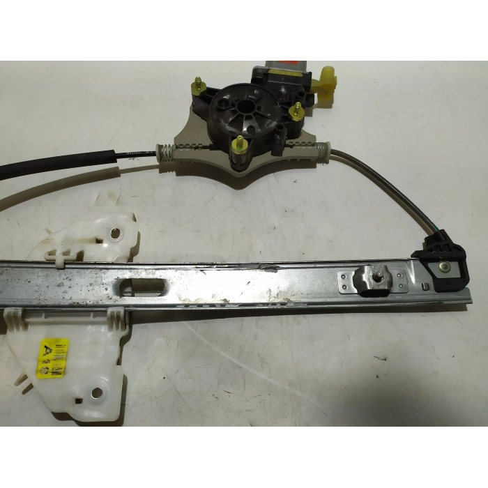 83460-H8000 ALZAVETRO ELETTRICO USATO PORTA POSTERIORE DESTRO DX KIA STONIC (DAL 2017 IN POI >)