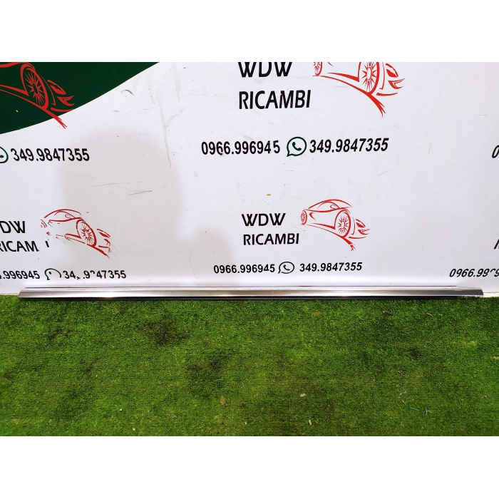 RASCHIAVETRO CROMATO PORTA POSTERIORE SINISTRO SX USATO MERCEDES CLASSE E (W213) E220D (DAL 2016 IN POI >) 2019