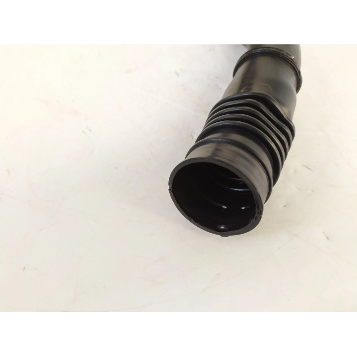 AV2Q-9351-AE TUBO MANICOTTO ALTAPRESSIONE INTERCOOLER USATO FORD FIESTA 1.6 TDCI (2008\2017)