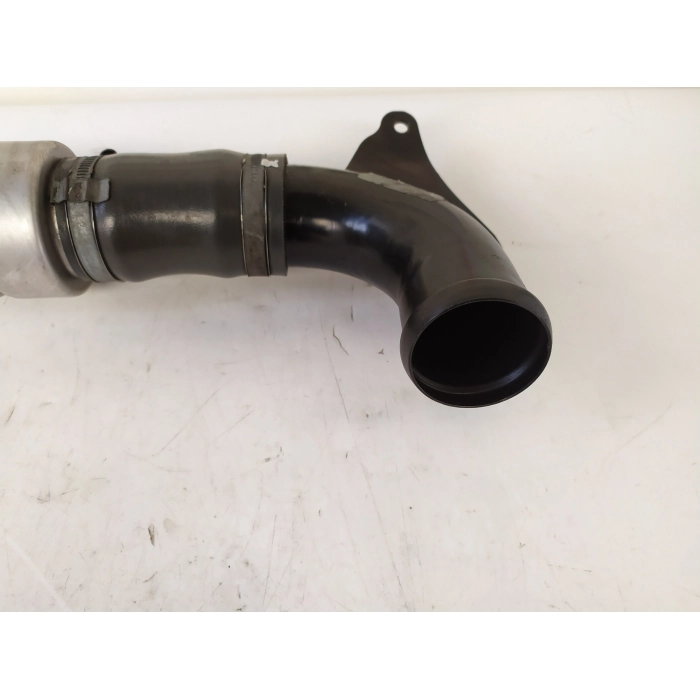 AV61-6C750-AC TUBO MANICOTTO ALTAPRESSIONE INTERCOOLER USATO FORD FIESTA 1.6 TDCI (2008\2017)