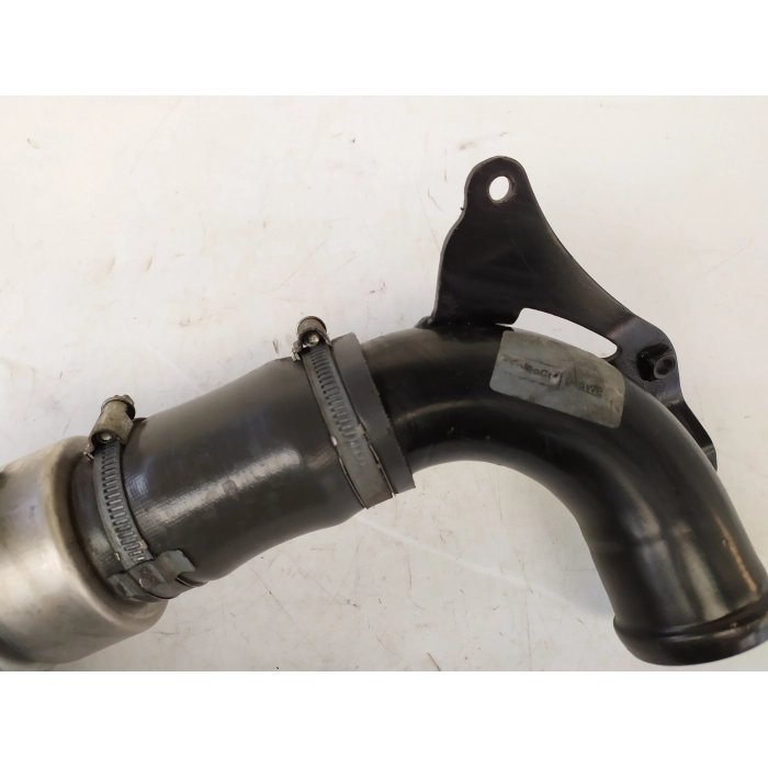 AV61-6C750-AC TUBO MANICOTTO ALTAPRESSIONE INTERCOOLER USATO FORD FIESTA 1.6 TDCI (2008\2017)