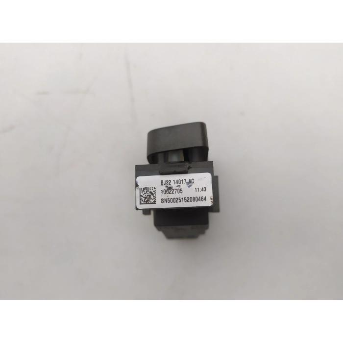 BJ3214017AC INTERRUTTORE DI CHIUSURA CENTRALE PORTE LAND ROVER EVOQUE ANNO 2016