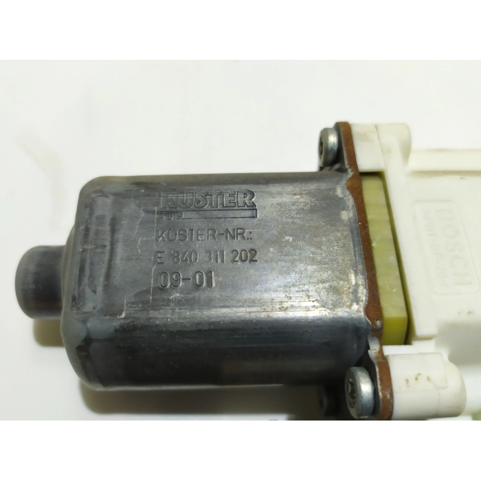 8P0959802K MOTORINO ALZAVETRO ANTERIORE ANT DESTRO DX AUDI A3 8P 1.9 (2008 / 2013) 2009