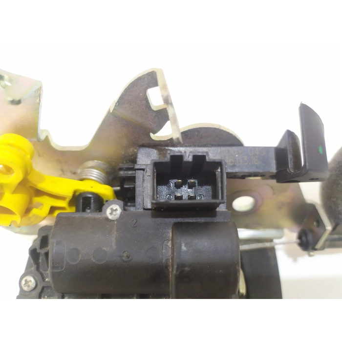 4M0827506B SERRATURA PORTELLONE POSTERIORE POST USATO AUDI A4 AVANT (B9) (DAL 2015 IN POI >)