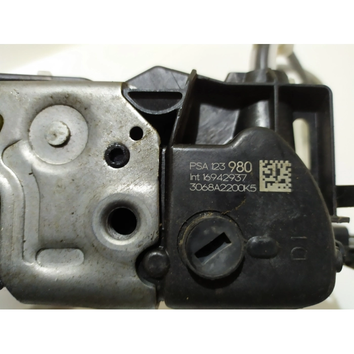 PSA123980 SERRATURA CHIUSURA PORTA ANTERIORE DESTRO DX USATO CITROEN C3 3° (DAL 2016 IN POI >)