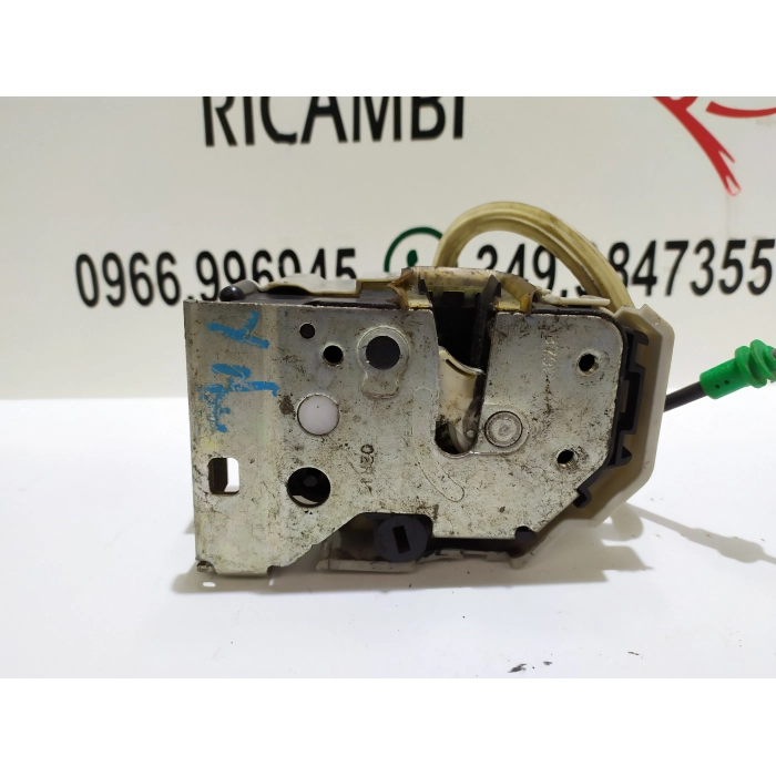 51926044 SERRATURA CHIUSURA PORTA ANTERIORE DESTRO DX USATO LANCIA YPSILON (312\319) 1.2 (DAL 2011 IN POI >)