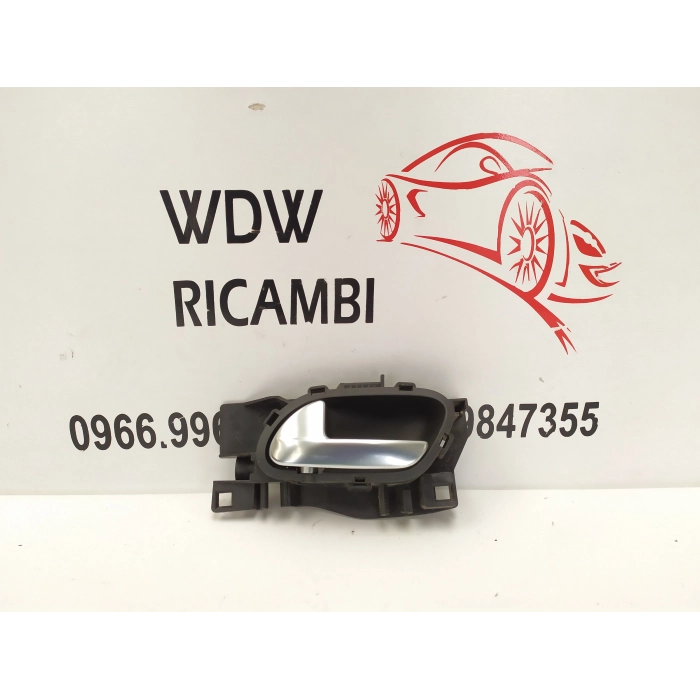 96555518VV MANIGLIA INTERNA PORTA ANTERIORE \ POSTERIORE SINISTRO SX USATO PEUGEOT 208 1.4 (2012\2019) 2014